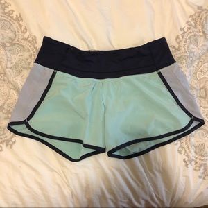 Lulu Lemon Run Times Short size 4 with lining